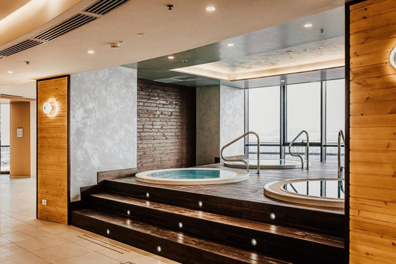 Mercure Almaty City Center Ngoại thất bức ảnh