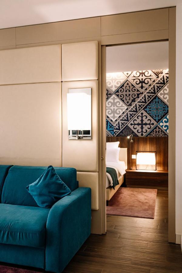 Mercure Almaty City Center Ngoại thất bức ảnh
