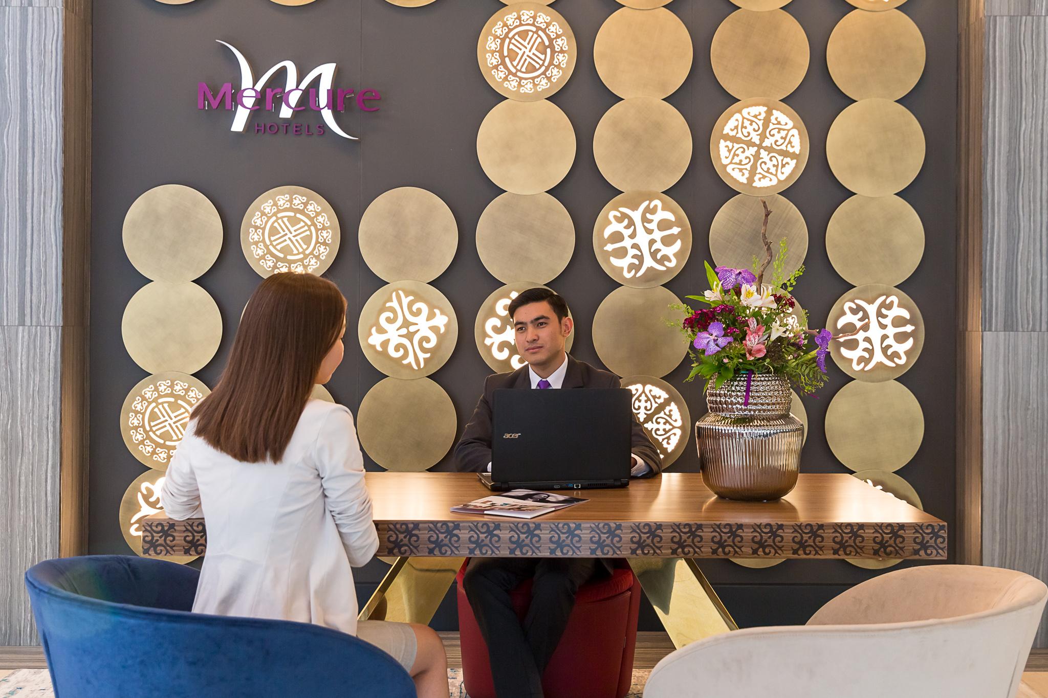 Mercure Almaty City Center Ngoại thất bức ảnh