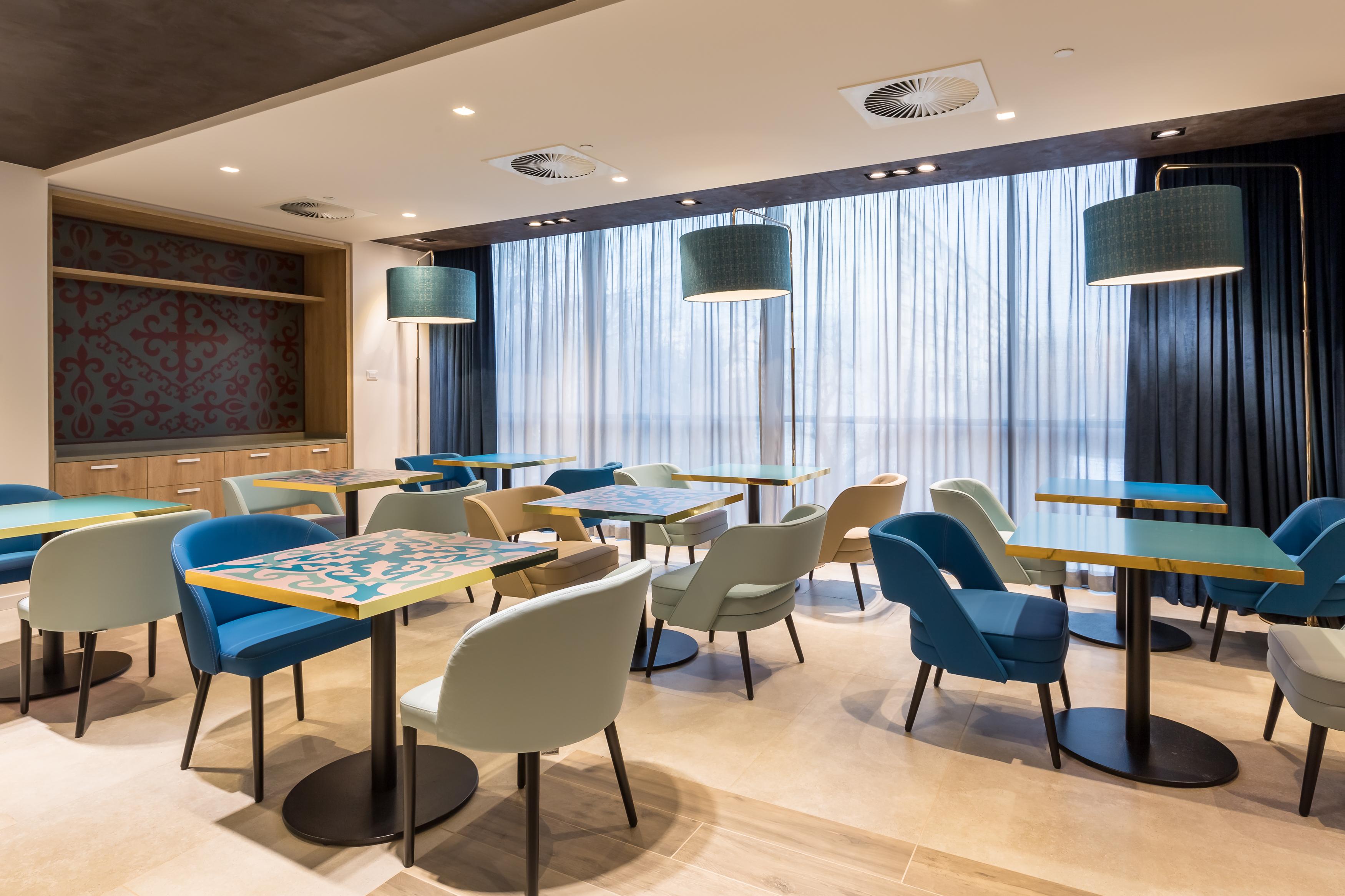 Mercure Almaty City Center Ngoại thất bức ảnh